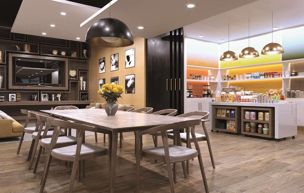 Hampton By Hilton Quito La Carolina Park Hotel Restaurant billede